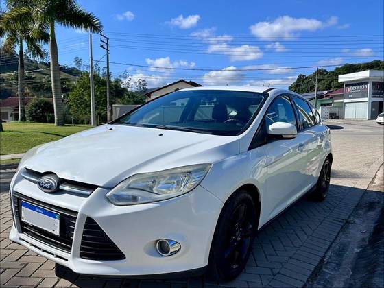 FORD FOCUS 1.6 SE 16V FLEX 4P POWERSHIFT